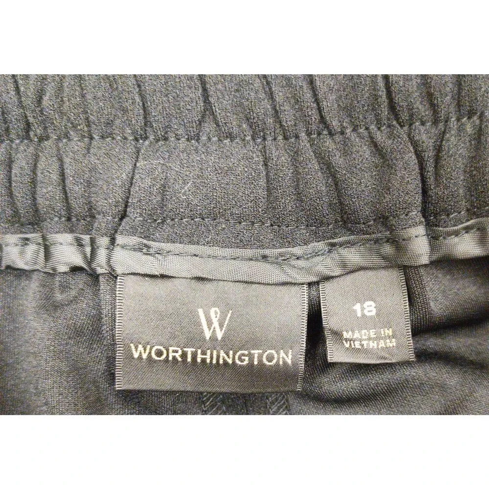 NWT Worthington Black Belt Front Crop Pants Work - Picture 5 of 6
